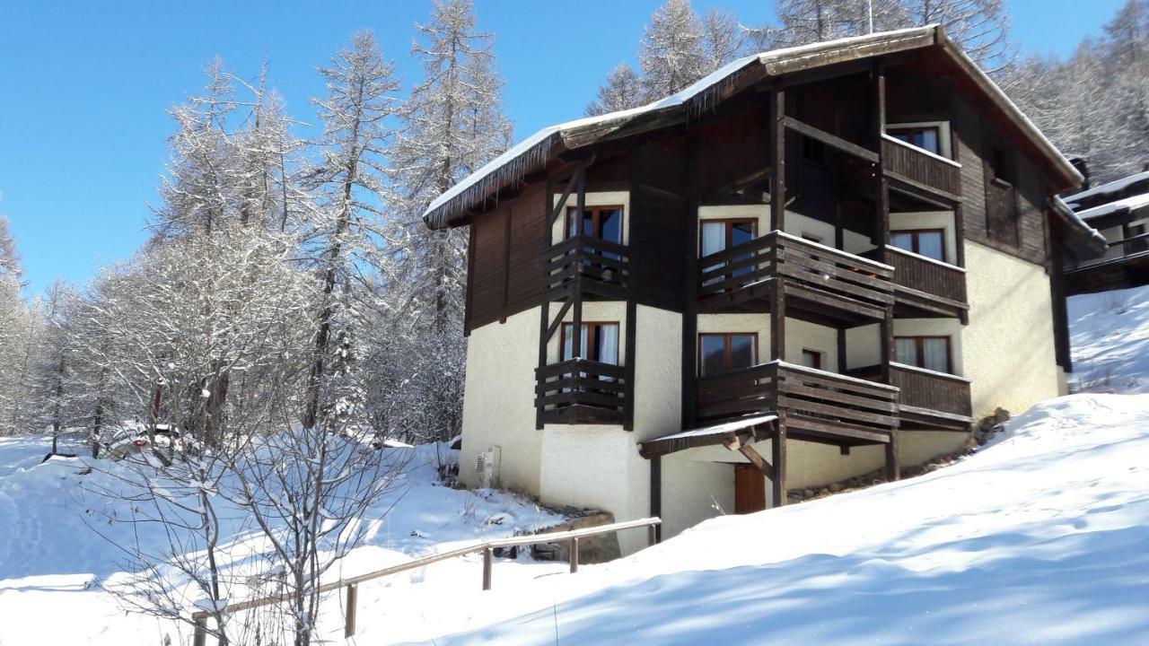 Chalet Les Arolles Les Orres Exteriör bild
